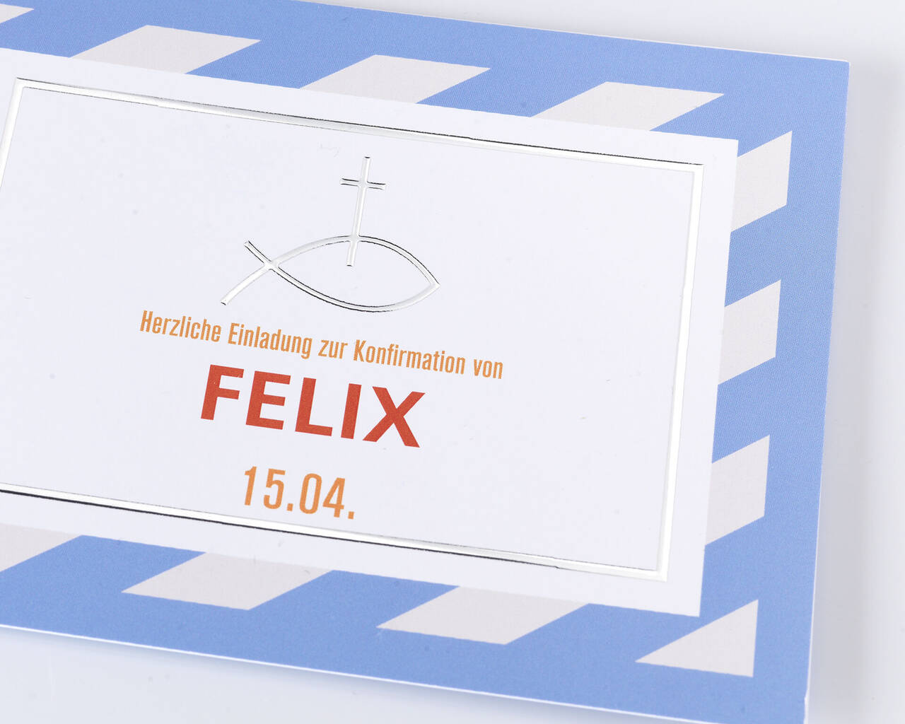 Einladungskarte zur Konfirmation für Felix mit einem Fischsymbol und dem Datum 15.04.