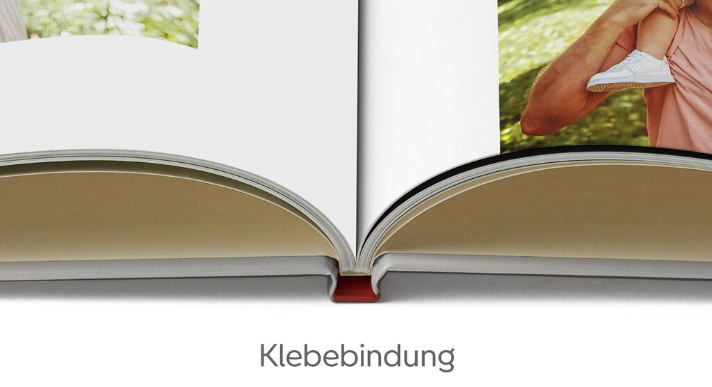 Details der Klebebindung in einem CEWE FOTOBUCH